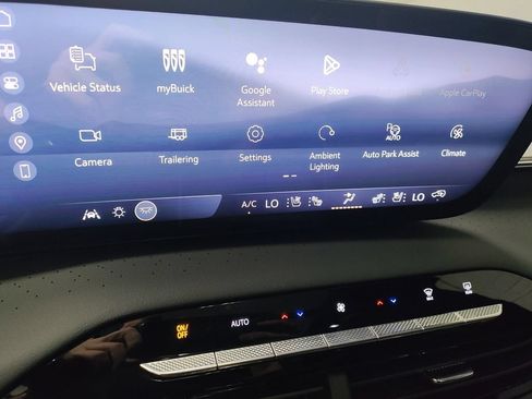 New 2026 Buick Enclave Avenir w/ Super Cruise Package AWD/4WD image 32