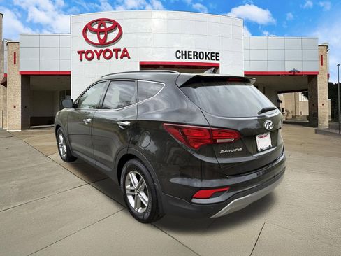 Used 2017 Hyundai Santa Fe Sport w/ 2.4L Tech Package 04 image 9