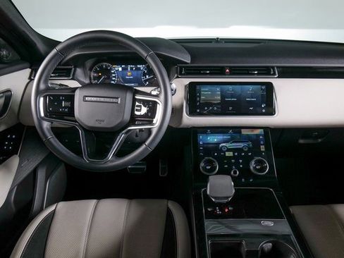 Used 2023 Land Rover Range Rover Velar R-Dynamic S image 11