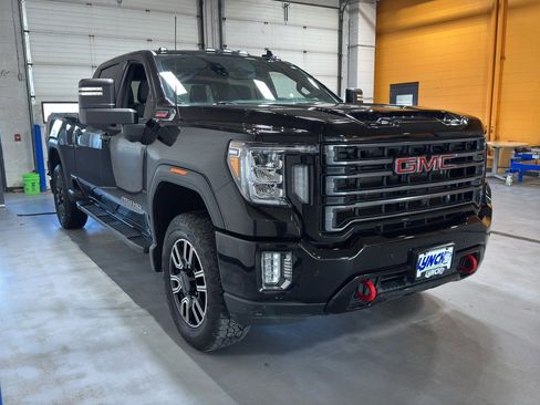 Used 2020 GMC Sierra 2500 AT4 w/ AT4 Premium Package image 8