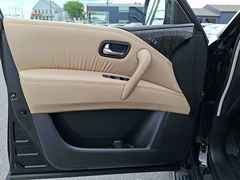 Certified 2024 Nissan Armada Platinum w/ Captain's Chairs Package AWD/4WD image 15