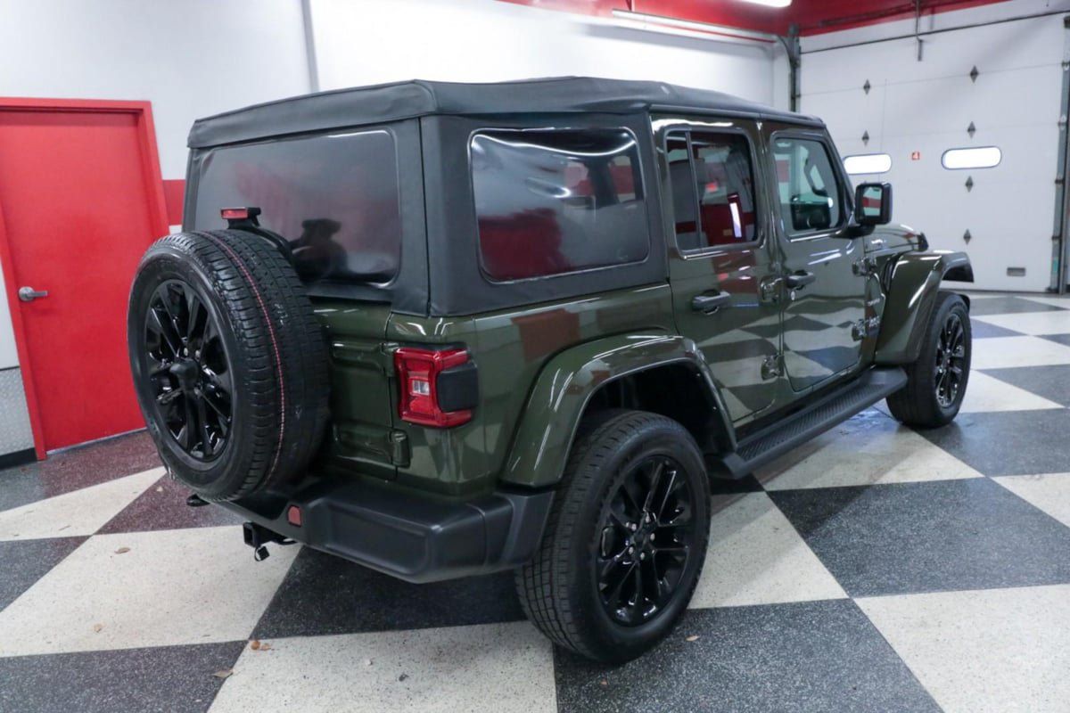 Used 2021 Jeep Wrangler Unlimited Sahara AWD/4WD image 7