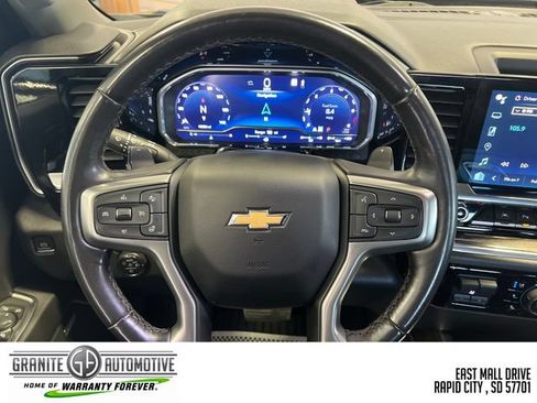 Used 2022 Chevrolet Silverado 1500 LTZ w/ LTZ Premium Package AWD/4WD image 14
