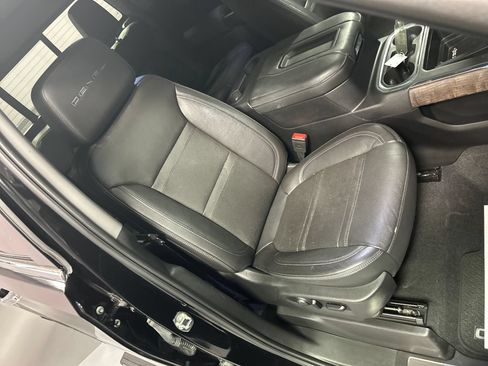 Used 2020 GMC Sierra 1500 Denali w/ Denali Ultimate Package AWD/4WD image 24