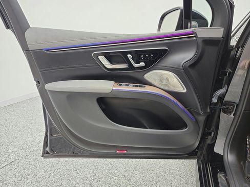 Certified 2023 Mercedes-Benz EQS 580 4MATIC SUV image 12