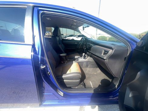 Used 2015 Toyota Corolla S image 19