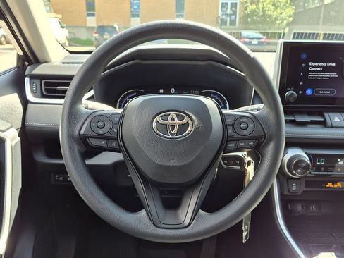 Used 2024 Toyota RAV4 LE AWD/4WD image 13