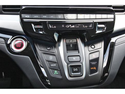 Used 2025 Honda Odyssey Touring image 27