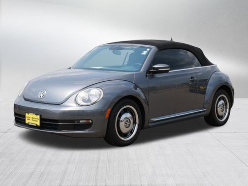 Used 2014 Volkswagen Beetle 1.8T FWD image 3