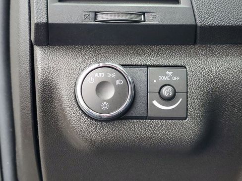 Used 2011 Chevrolet Traverse LT w/ Personal Connectivity Package image 8