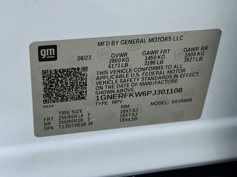 Used 2023 Chevrolet Traverse LS FWD image 34