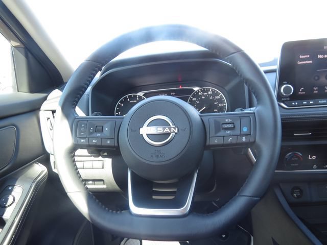 Used 2024 Nissan Rogue SV w/ SV Premium Package FWD image 17