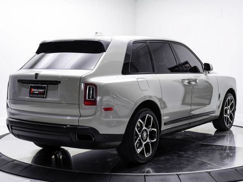 Used 2022 Rolls-Royce Cullinan Black Badge AWD/4WD image 5