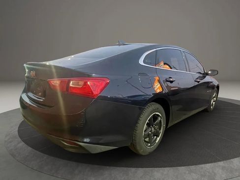 Used 2017 Chevrolet Malibu LS image 9