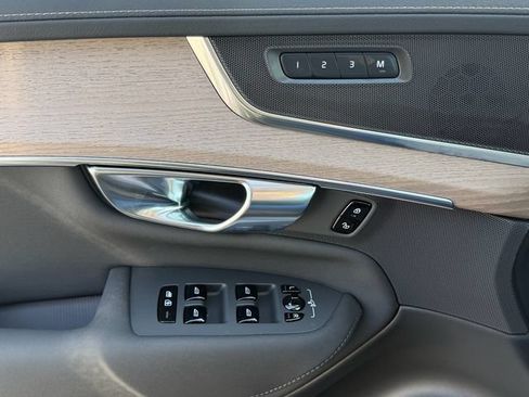 New 2026 Volvo XC90 B5 Plus AWD/4WD image 22