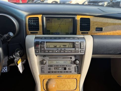 Used 2005 Lexus SC 430 Convertible RWD image 13
