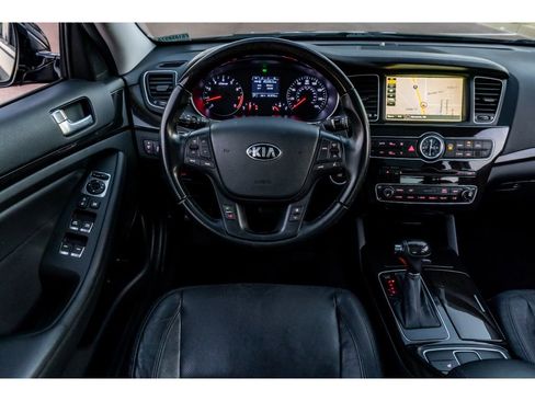 Used 2015 Kia Cadenza Premium image 20