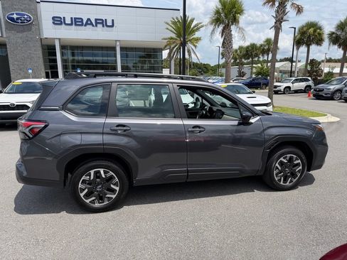 Used 2026 Subaru Forester AWD/4WD image 2