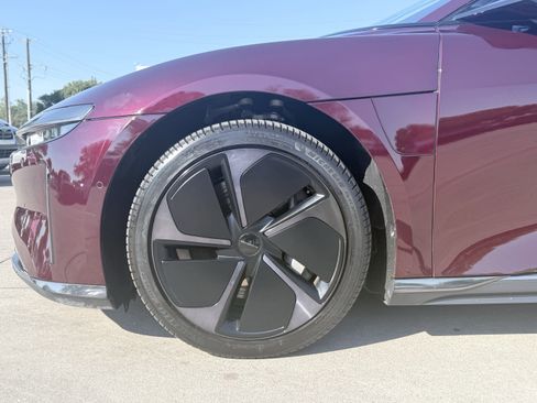 Used 2025 Lucid Air Touring image 17