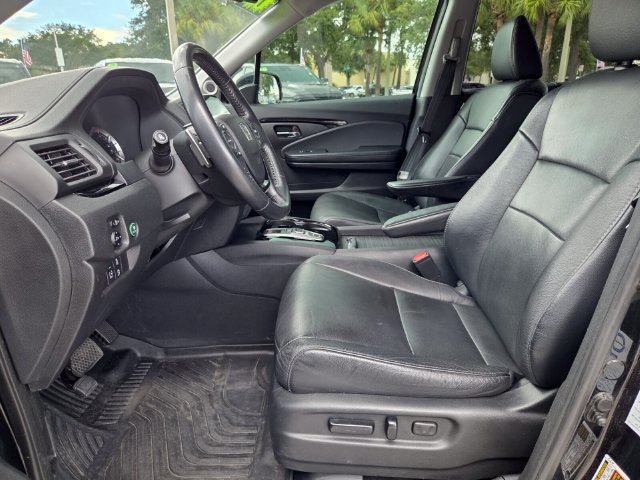 Used 2017 Honda Pilot Touring image 14