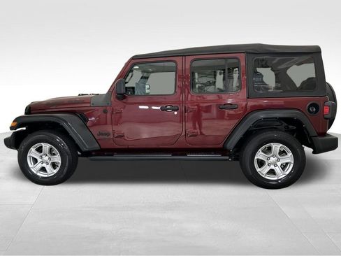 Used 2021 Jeep Wrangler Unlimited Sport S image 2