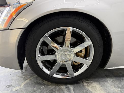 Used 2008 Cadillac XLR RWD image 27