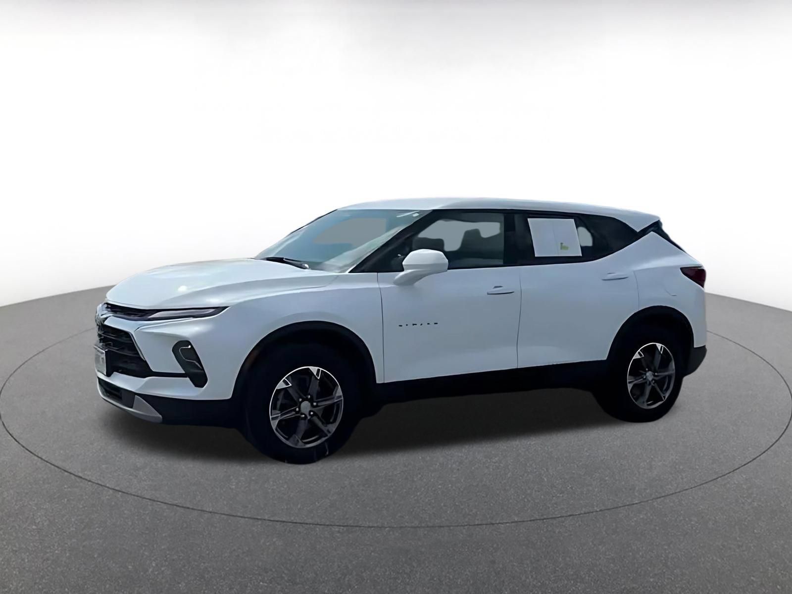 Used 2026 Chevrolet Blazer LT AWD/4WD image 7