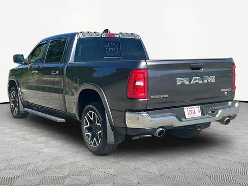 Used 2025 RAM 1500 Laramie AWD/4WD image 4