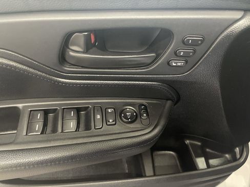 Used 2023 Honda Odyssey EX-L image 13