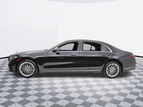 Used 2023 Mercedes-Benz S 580 4MATIC Sedan image 3