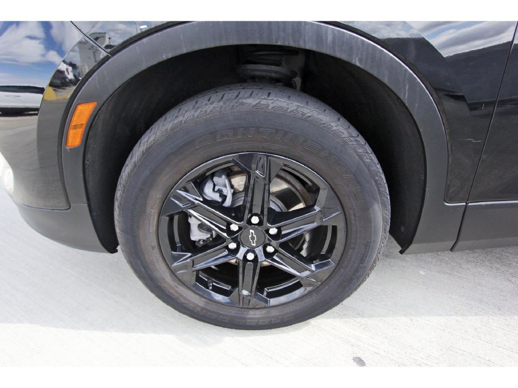 Used 2024 Chevrolet Blazer LT w/ Convenience Package FWD image 30