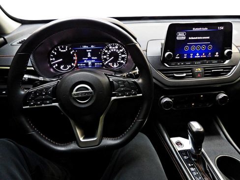 Used 2021 Nissan Altima 2.5 SR image 17