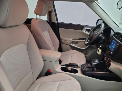 Used 2021 Kia Soul LX image 21