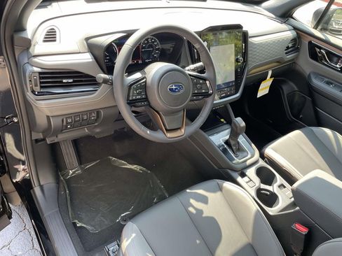 Used 2025 Subaru Forester Sport image 18
