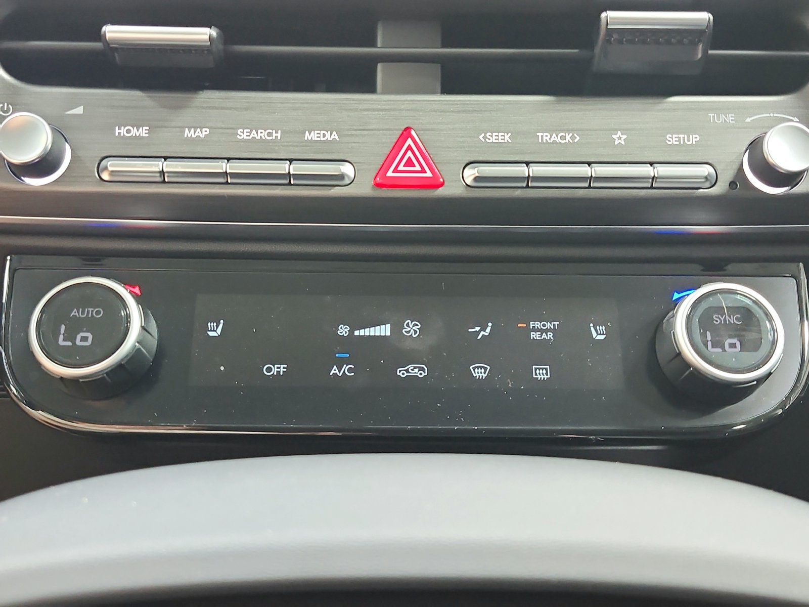 Used 2026 Hyundai Palisade SEL FWD image 32