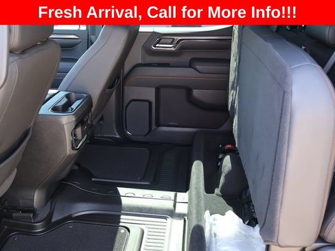 Certified 2024 GMC Sierra 1500 AT4 w/ Technology Package AWD/4WD image 9