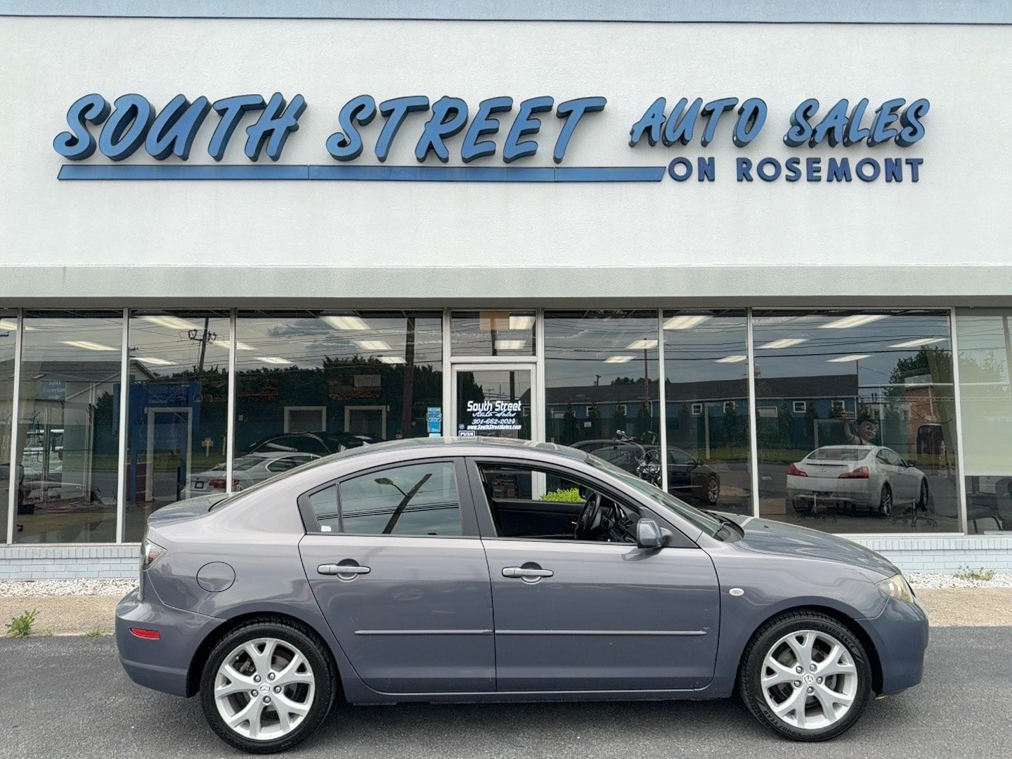 Used 2009 MAZDA MAZDA3 i Touring Value FWD image 1
