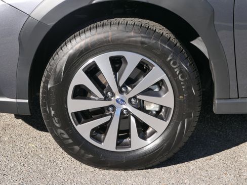 Certified 2025 Subaru Outback Premium image 10