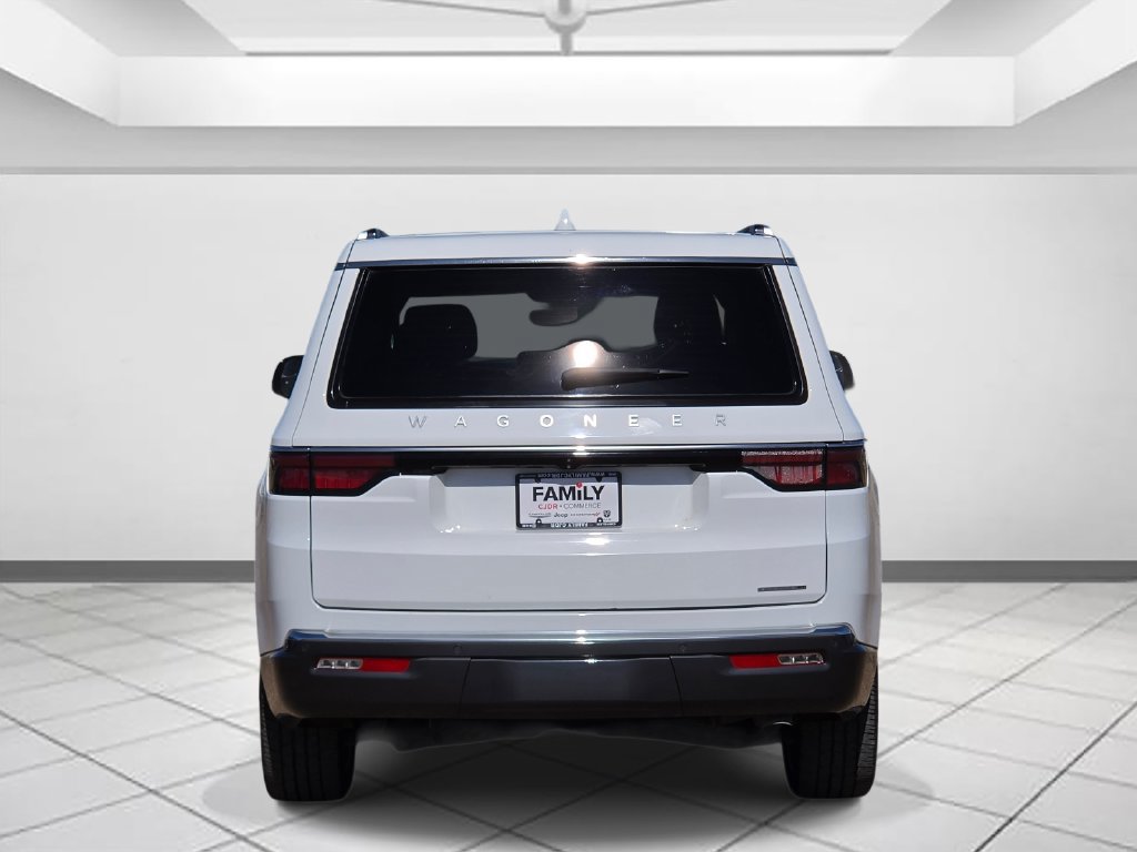 Used 2022 Jeep Wagoneer Series II RWD image 6