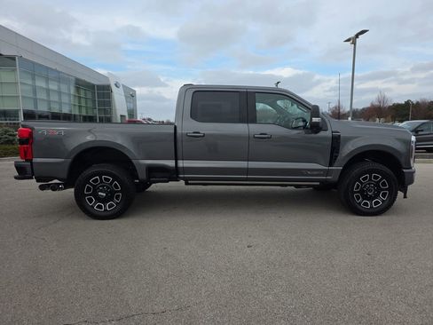 Used 2025 Ford F250 Platinum image 8