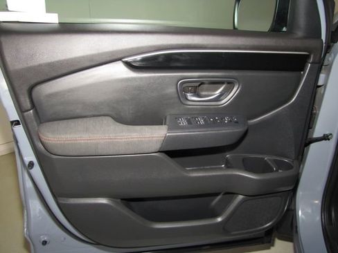Certified 2023 Honda Pilot Sport image 9