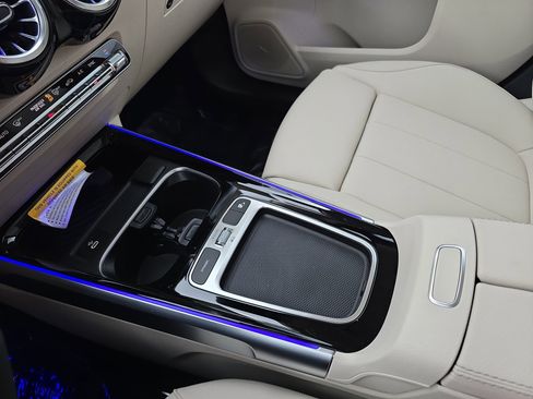 New 2026 Mercedes-Benz GLB 250 image 25