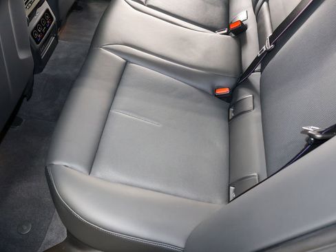 Used 2025 BMW M5 Touring image 70