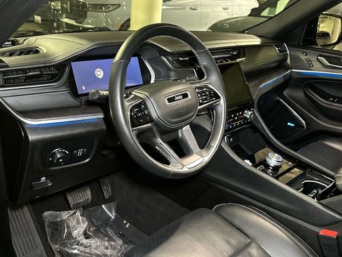 Used 2021 Jeep Grand Cherokee L Overland w/ Luxury Tech Group IV image 23