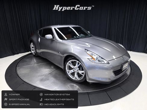 Used 2009 Nissan 370Z Touring w/ Sport Pkg RWD image 1