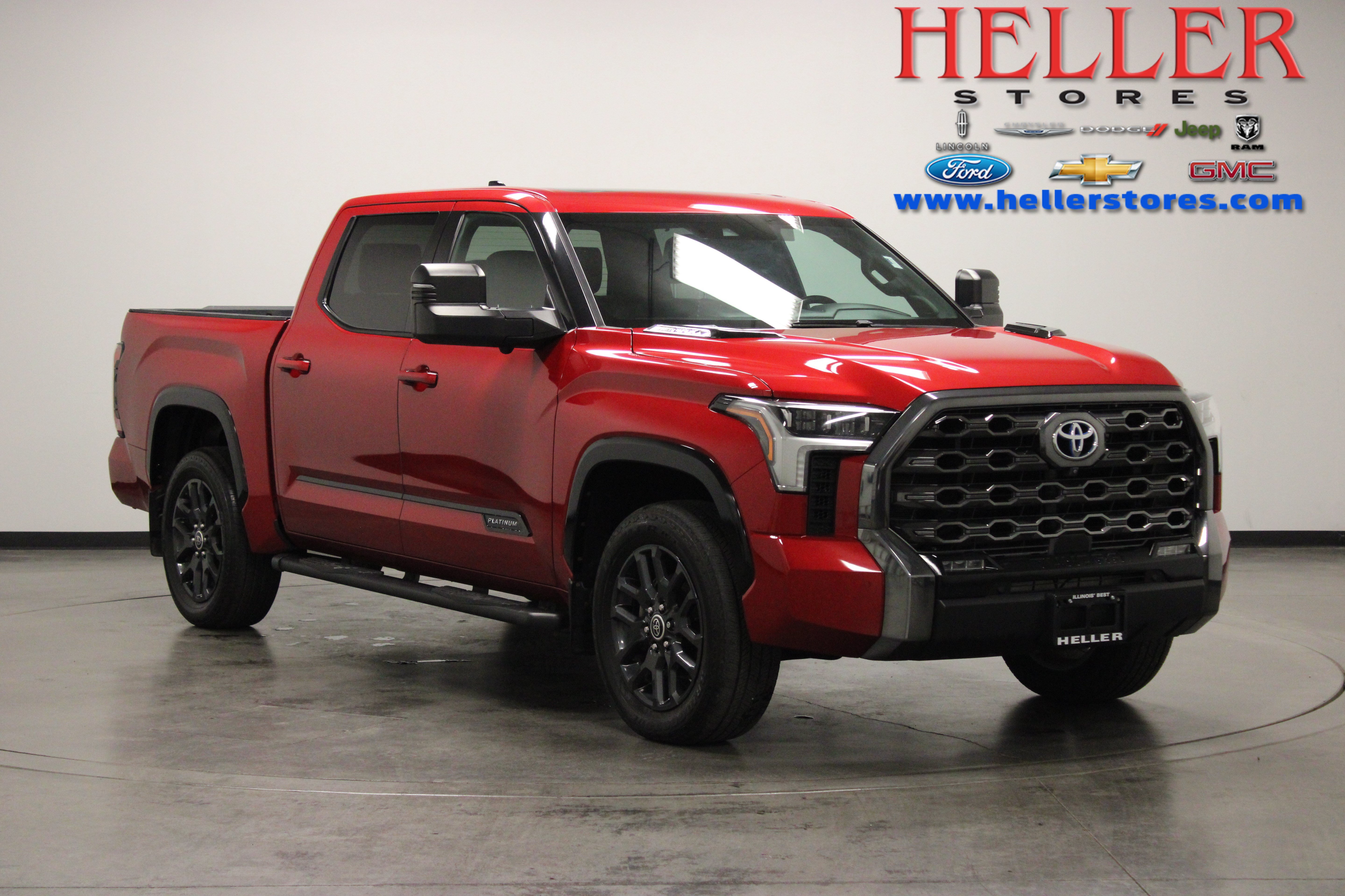 Used 2023 Toyota Tundra Platinum AWD/4WD image 1