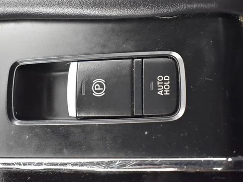 Used 2024 Mitsubishi Outlander Ralliart AWD/4WD image 34