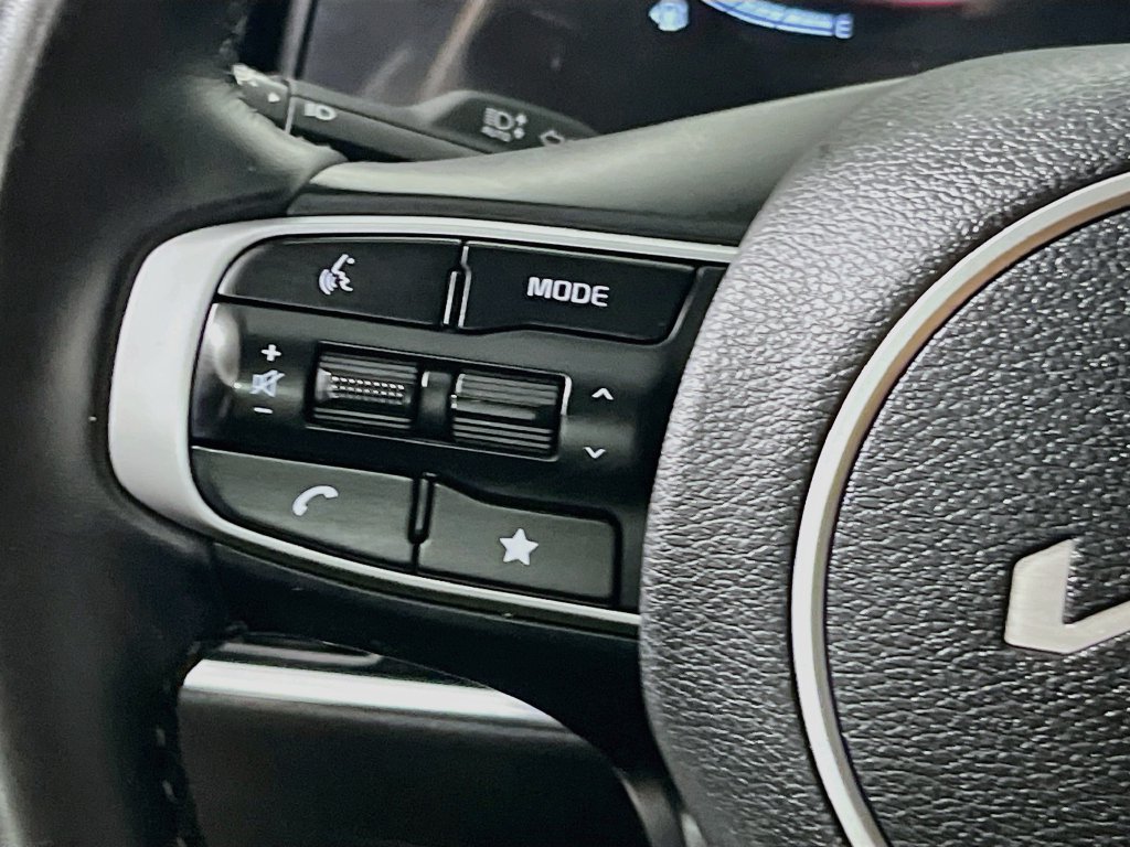 Used 2023 Kia Sportage EX FWD image 18