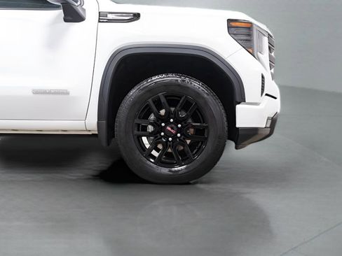 Used 2024 GMC Sierra 1500 Elevation AWD/4WD image 7
