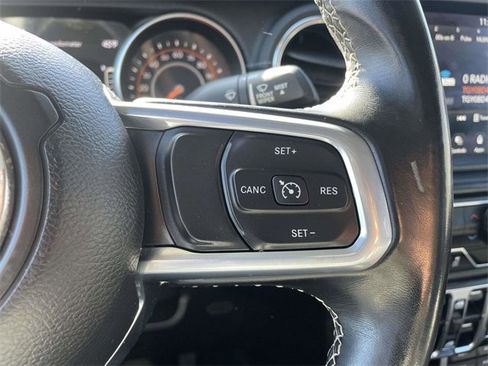 Used 2020 Jeep Gladiator Overland image 26